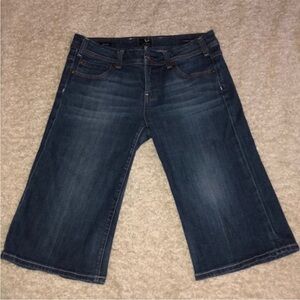 Vigoss Shorts Cropped Skinny Nolita Bermuda Size 9 / 10